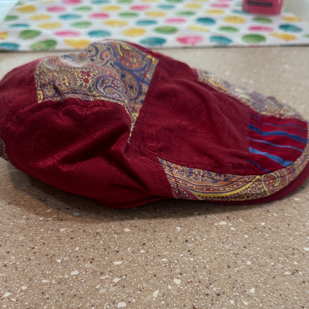Robert Graham Driver Hat 100% Silk OSFM